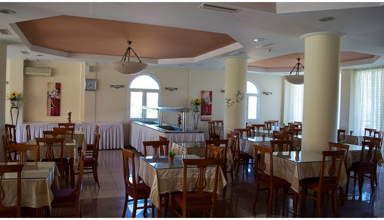 Petros Hotel - NR, Закинф